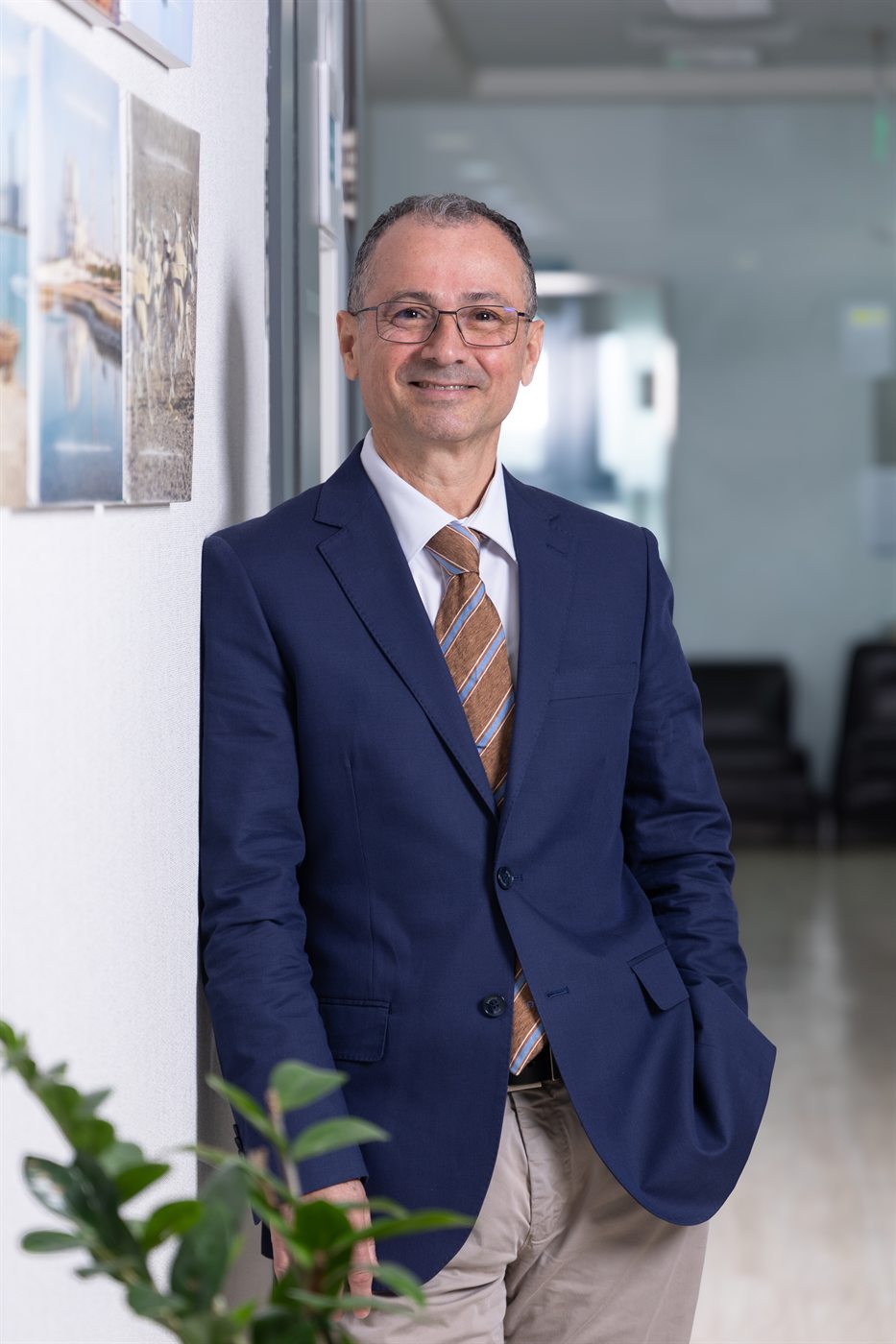 Dr Erdal Budak, fertility and IVF specialist in Abu Dhabi